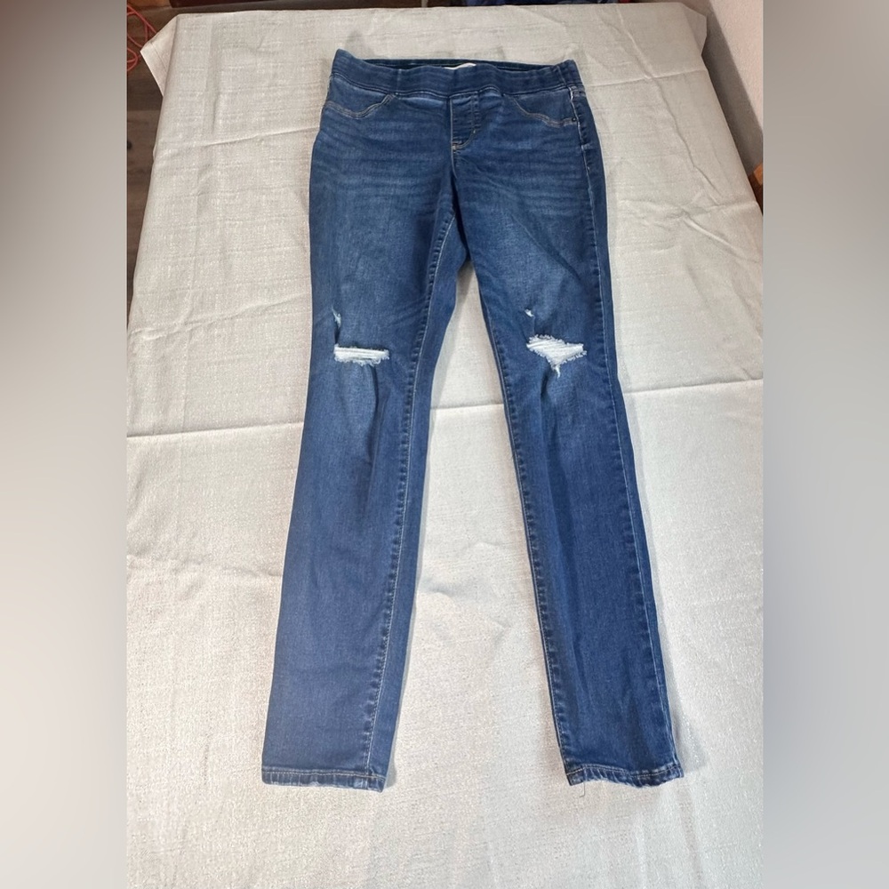 Stretchy Distressed Blue Wash Skinny Jeans size 12
